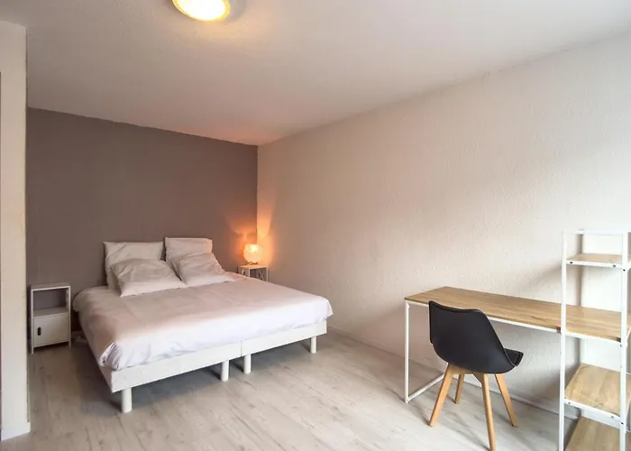 Apartmán Parking Prive En - - 3 Lits 180, 160, 140 Cm *